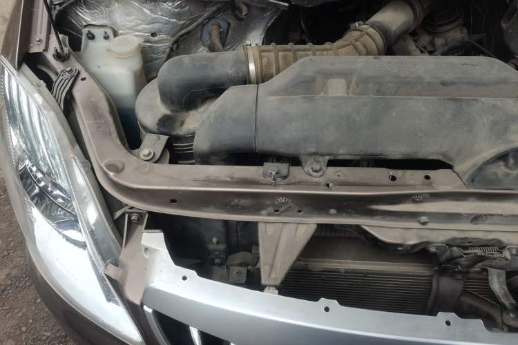 Used Foton Scenic G5 2019 2.0L Long-Wheelbase Flat-Top 2-Seat Van 4Q20M1 Engine Bay Right