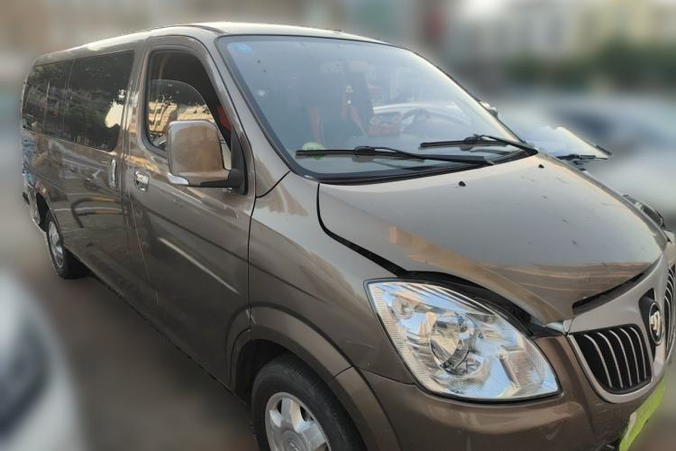 Used Foton Scenic G5 2019 2.0L Restyled New Express 7-Seater Multi-Purpose Passenger Vehicle 1TZ Front Right 45 Deg