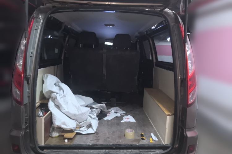 Used Foton Scenic G5 2019 2.0L Long-Wheelbase Flat-Roof 6-Seater Multi-Purpose Passenger Vehicle 4Q20M Trunk