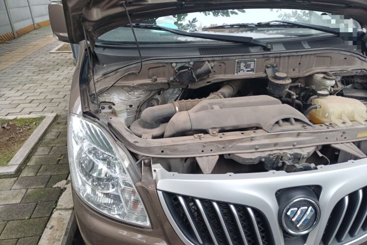 Used Foton Scenic G5 2019 2.0L New Express 6-Seater 1TZ Engine Bay Right