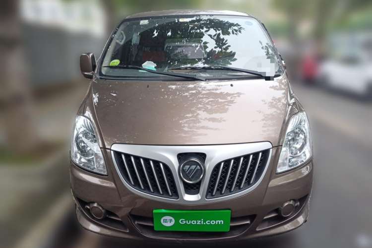 Used Foton Scenic G5 2019 2.0L New Express 6-Seater 1TZ Front