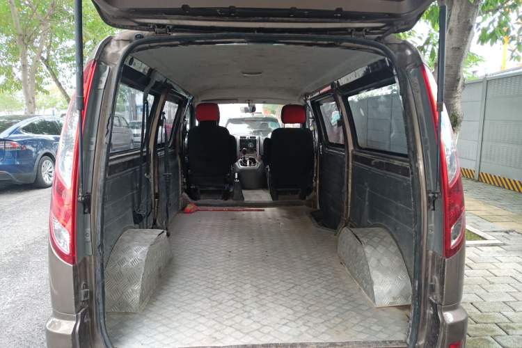 Used Foton Scenic G5 2019 2.0L New Express 6-Seater 1TZ Trunk