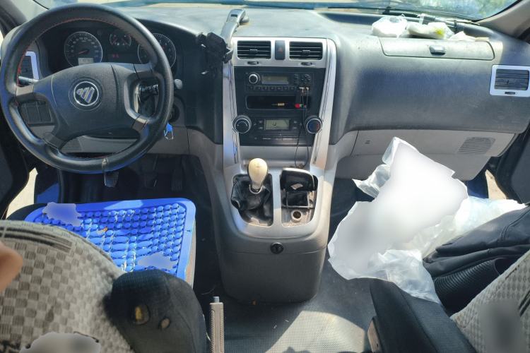 Used Foton Scenic G5 2020 2.0L Long-Wheelbase Flat-Roof 6-Seater Multi-Purpose Passenger Vehicle 1TZS Center Console