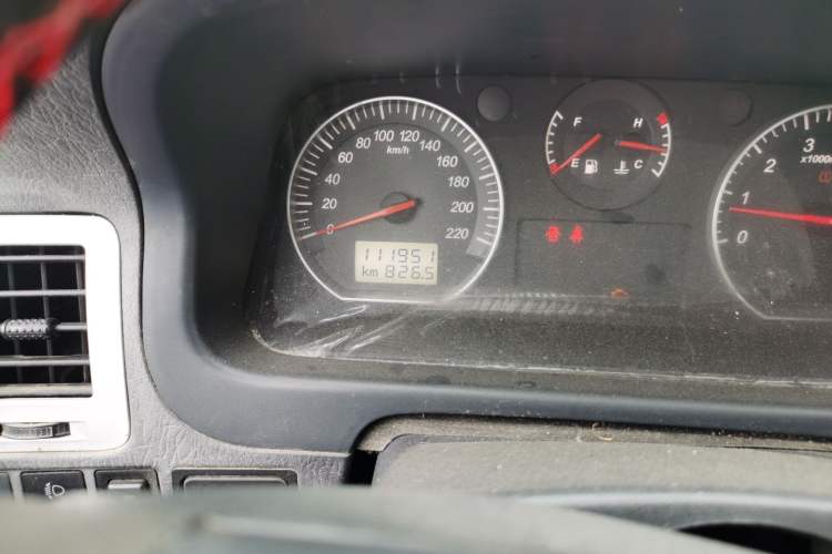 Used Foton Scenic G5 2020 2.0L Long-Wheelbase Flat-Roof 6-Seater Multi-Purpose Passenger Vehicle 1TZS Odometer Close Up
