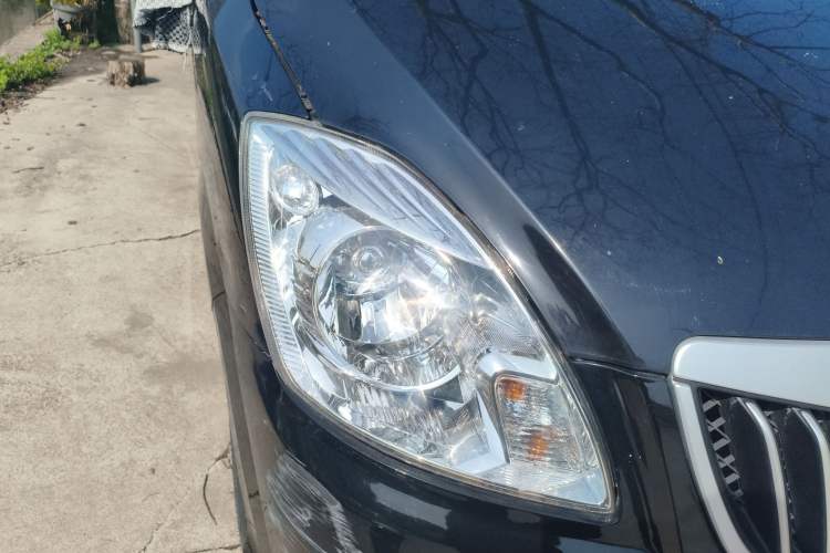 Used Foton Scenic G5 2020 2.0L Long-Wheelbase Flat-Roof 6-Seater Multi-Purpose Passenger Vehicle 1TZS Right Front Headlight