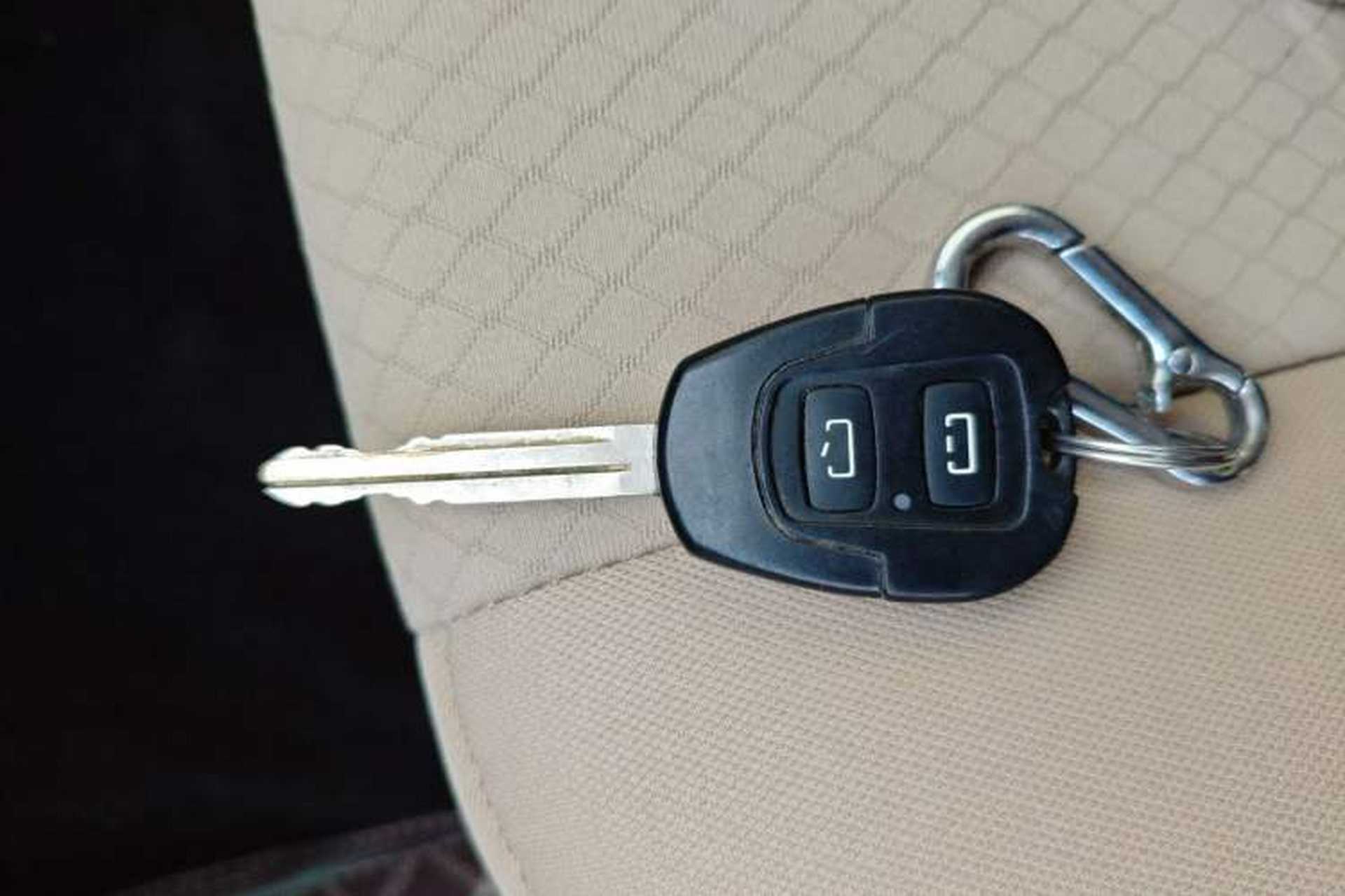 Used Foton Scenic G5 2020 2.0L Long-Wheelbase Flat-Roof 9-Seater Multi-Purpose Passenger Vehicle 1TZS Interior 1