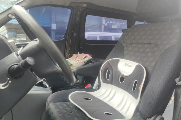 Used Foton Scenic G5 2020 2.0L Long-Wheelbase Flat-Roof 6-Seater Multi-Purpose Passenger Vehicle 1TZS Left Front Seat