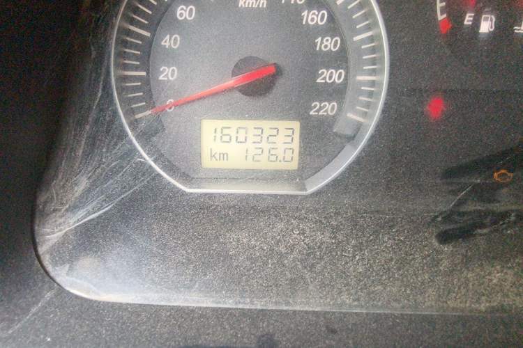 Used Foton Scenic G5 2020 2.0L Long-Wheelbase Flat-Roof 6-Seater Multi-Purpose Passenger Vehicle 1TZS Odometer Close Up