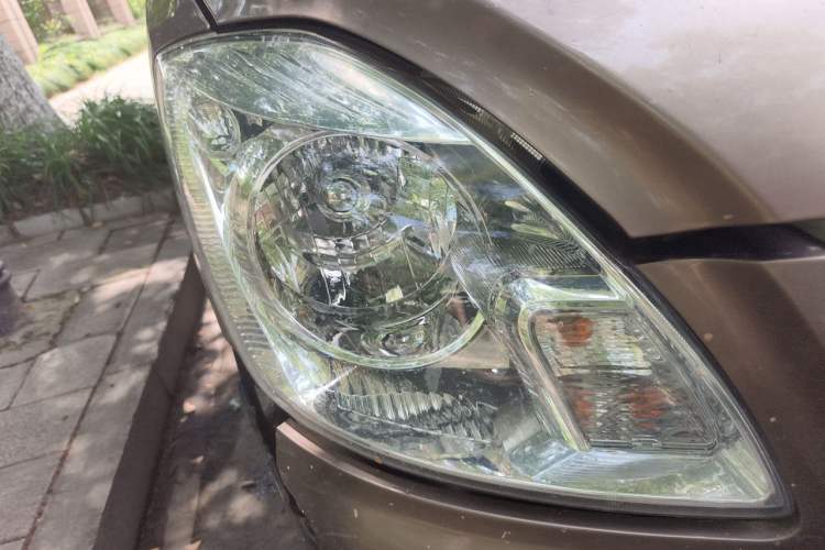 Used Foton Scenic G5 2020 2.0L Long-Wheelbase Flat-Roof 6-Seater Multi-Purpose Passenger Vehicle 1TZS Right Front Headlight