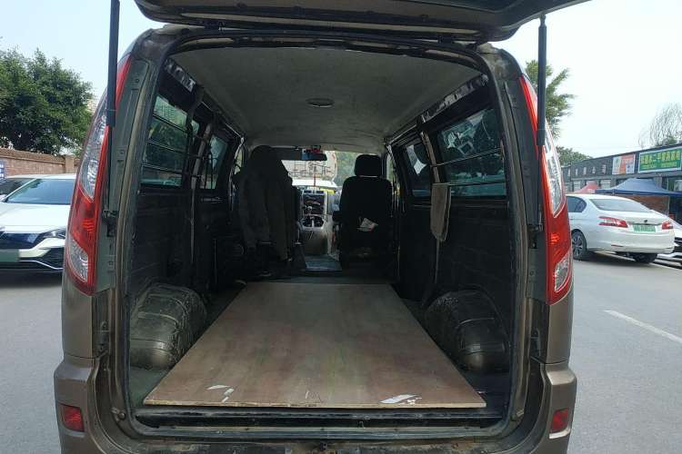 Used Foton Scenic G5 2020 2.0L Long-Wheelbase Flat-Roof 6-Seater Multi-Purpose Passenger Vehicle 1TZS Trunk