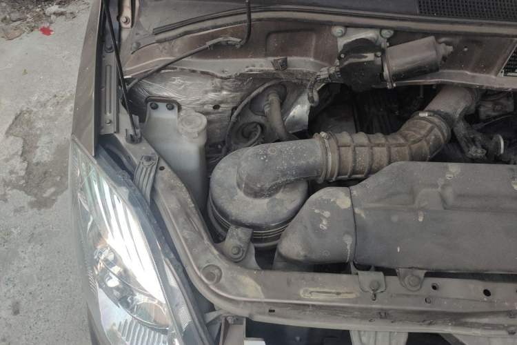Used Foton Scenic G5 2020 2.0L Long-Wheelbase Flat-Roof 6-Seater Multi-Purpose Passenger Vehicle 1TZS Engine Bay Right