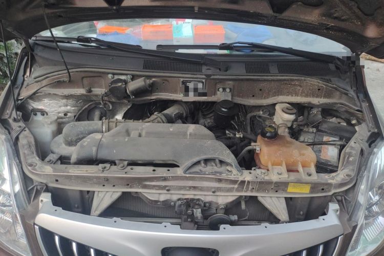 Used Foton Scenic G5 2020 2.0L Long-Wheelbase Flat-Roof 6-Seater Multi-Purpose Passenger Vehicle 1TZS Engine Bay