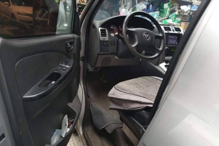 Used Foton Scenic G5 2020 2.4L Commercial Version Long-Wheelbase Flat-Roof 6-Seater Multi-Purpose Passenger Vehicle 4K22D4M Driver Seat