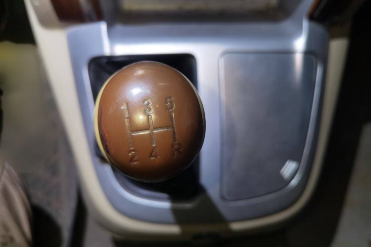 Used Foton Scenic G5 2020 2.0L Long-Wheelbase Flat-Roof 9-Seater Multi-Purpose Passenger Vehicle 1TZS Gear Lever