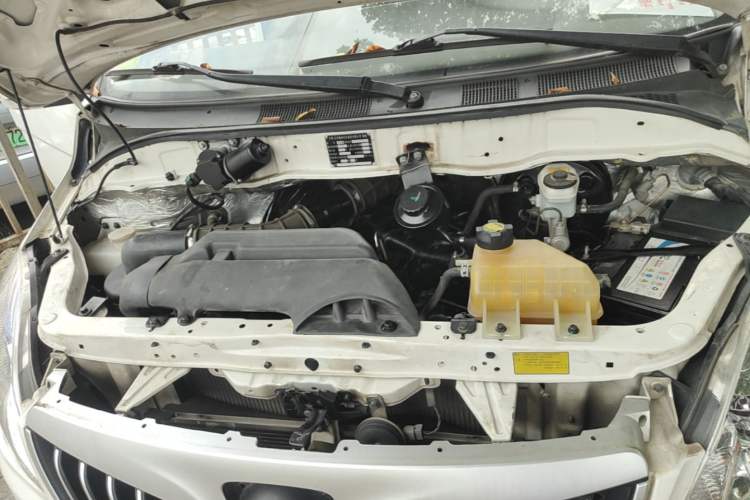 Used Foton Scenic G5 2020 2.0L Long-Wheelbase Flat-Roof 6-Seater Multi-Purpose Passenger Vehicle 1TZS Engine Bay