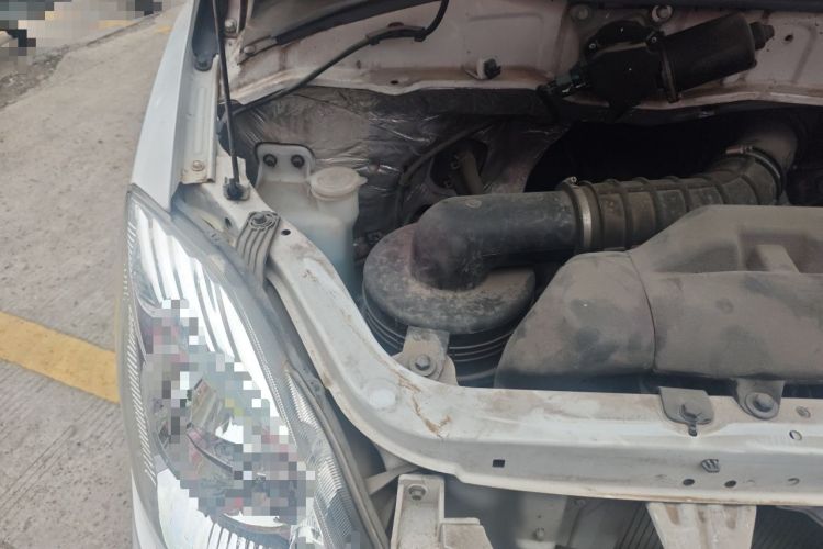 Used Foton Scenic G5 2020 2.0L Long-Wheelbase Flat-Top 2-Seater Van 1TZS Engine Bay Right