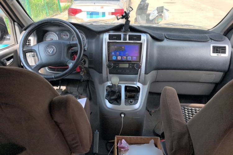 Used Foton Scenic G5 2021 2.0L Gasoline Commercial Version 6-Seater Multi-Purpose Passenger Vehicle 1TZS Center Console
