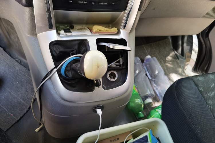 Used Foton Scenic G5 2021 2.4L Gasoline Commercial Version 6-Seater Multi-Purpose Passenger Vehicle 4K22D4M Gear Lever