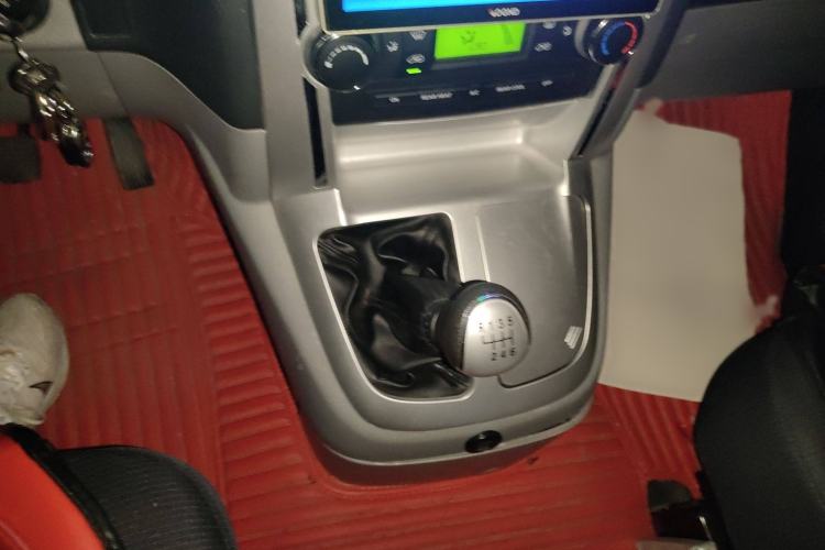 Used Foton Scenic G5 2021 2.0T Diesel Commercial Version 6-Seater Multi-Purpose Passenger Vehicle 4F20TC3 Gear Lever