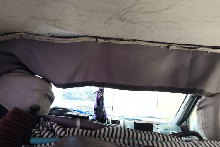 Used Foton Scenic G5 2021 2.4L Gasoline Commercial Version 6-Seater Multi-Purpose Passenger Vehicle 4K22D4M Headliner