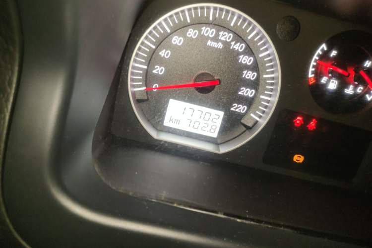 Used Foton Scenic G5 2021 2.0T Diesel Commercial Version 6-Seater Multi-Purpose Passenger Vehicle 4F20TC3 Odometer Close Up