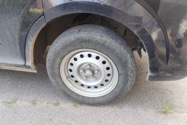 Used Foton Scenic G5  Right Front Wheel Hub