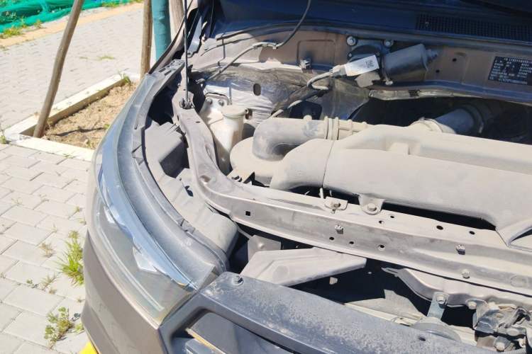 Used Foton Scenic G5  Engine Bay Right