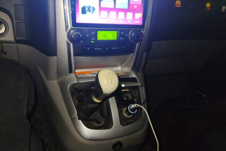 Used Foton Scenic G5 2021 2.0L Gasoline Commercial Version 6-Seater Multi-Purpose Passenger Vehicle 1TZS Gear Lever
