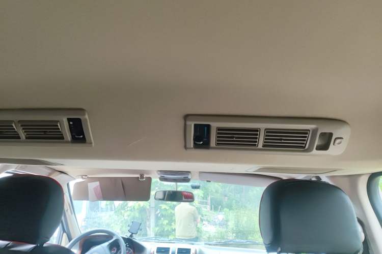 Used Foton Scenic G5 2021 2.4L Gasoline Commercial Version 7-Seater Multi-Purpose Passenger Vehicle 4K22D4M Headliner