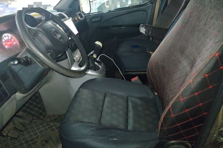 Used Foton Scenic G5 2021 2.0L Gasoline Commercial Version 6-Seater Multi-Purpose Passenger Vehicle 1TZS Left Front Seat
