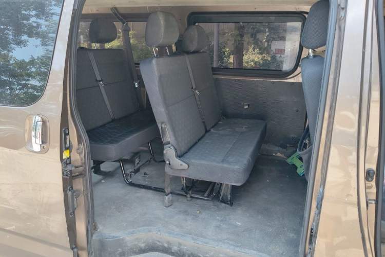 Used Foton Scenic G5 2021 2.0L Gasoline Commercial Version 6-Seater Multi-Purpose Passenger Vehicle 1TZS Left Rear Seat