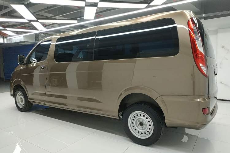 Used Foton Scenic G5 2021 2.0L Gasoline Commercial Version 6-Seater Multi-Purpose Passenger Vehicle 1TZS Left Side
