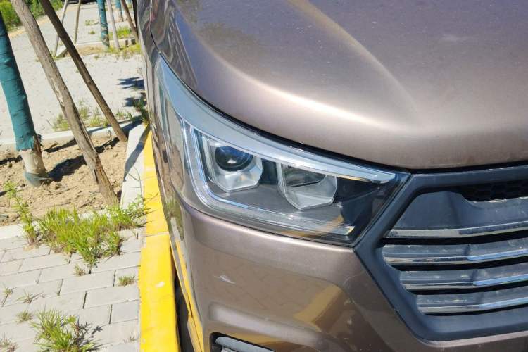 Used Foton Scenic G5  Right Front Headlight