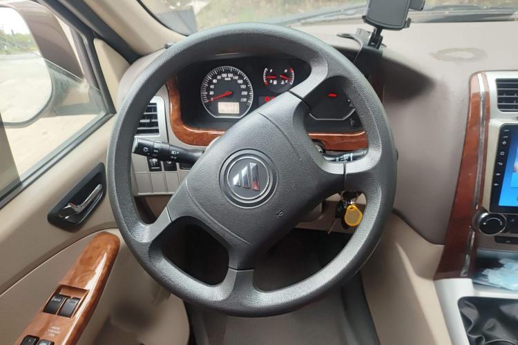 Used Foton Scenic G5 2021 2.4L Gasoline Commercial Version 7-Seater Multi-Purpose Passenger Vehicle 4K22D4M Steering Wheel