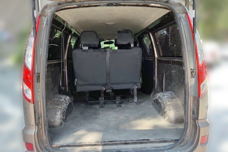 Used Foton Scenic G5 2021 2.0L Gasoline Commercial Version 6-Seater Multi-Purpose Passenger Vehicle 1TZS Trunk