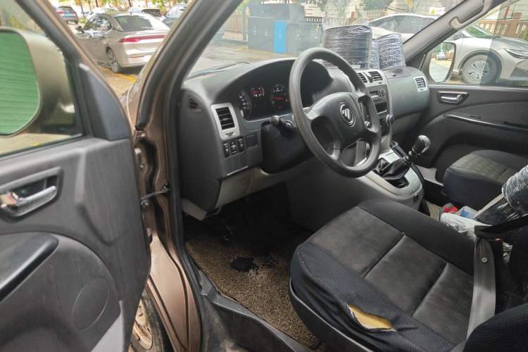 Used Foton Scenic G5 2021 2.0T Diesel Commercial Version 6-Seater Multi-Purpose Passenger Vehicle 4F20TC3 Driver Seat