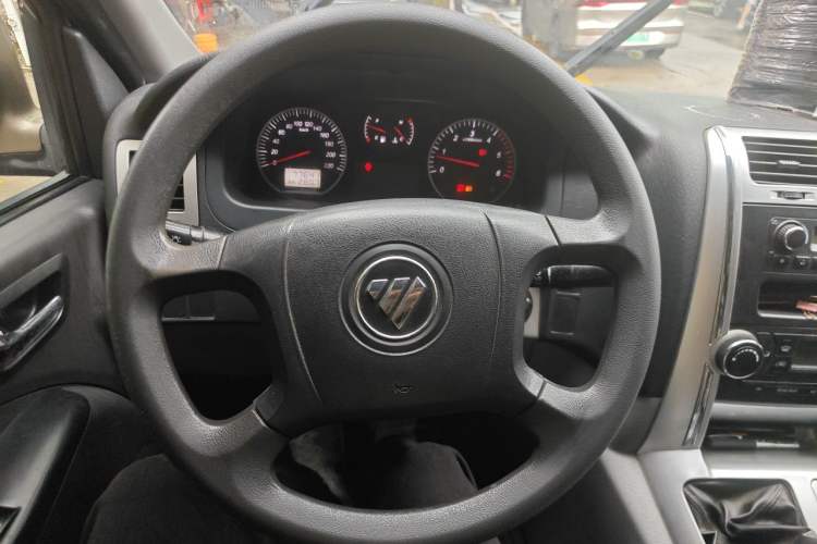 Used Foton Scenic G5 2021 2.0T Diesel Commercial Version 6-Seater Multi-Purpose Passenger Vehicle 4F20TC3 Steering Wheel