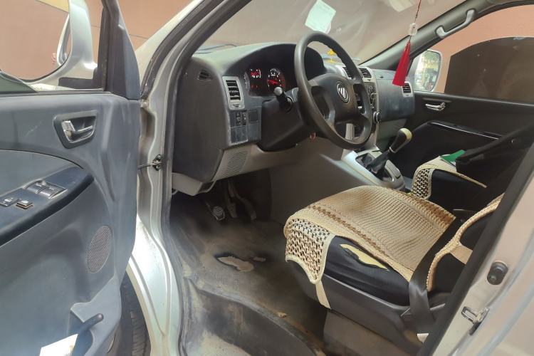Used Foton Scenic G5 2021 2.0L Gasoline Commercial Version 6-Seater Multi-Purpose Passenger Vehicle 1TZS Driver Seat