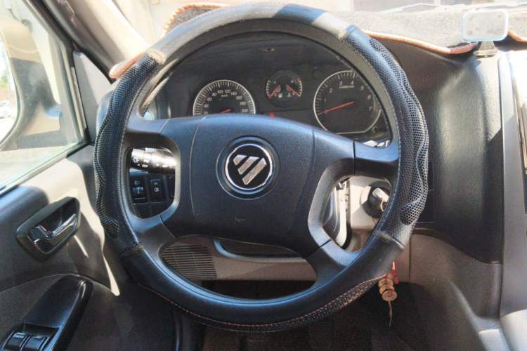 Used Foton Scenic G5 2021 2.0L Gasoline Commercial Version 6-Seater Multi-Purpose Passenger Vehicle 1TZS Steering Wheel