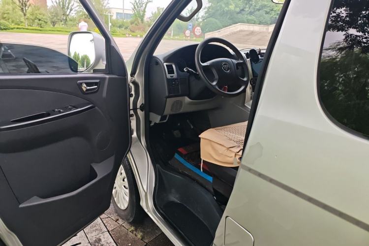 Used Foton Scenic G5 2021 2.0L Gasoline Commercial Version 6-Seater Multi-Purpose Passenger Vehicle 1TZS Driver Seat