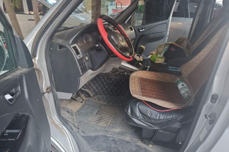 Used Foton Scenic G5 2021 2.0L Gasoline Commercial Version 6-Seater Multi-Purpose Passenger Vehicle 1TZS Driver Seat