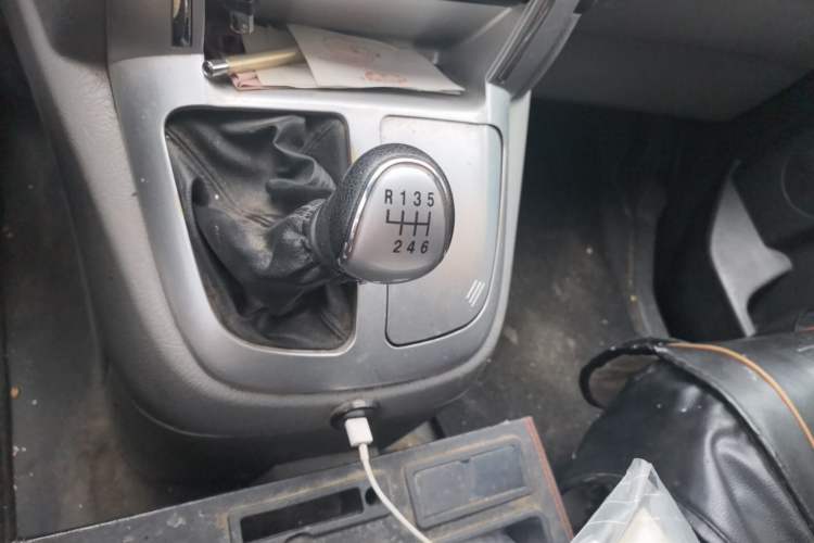 Used Foton Scenic G5 2021 2.0T Diesel Commercial Version 6-Seater Multi-Purpose Passenger Vehicle 4F20TC3 Gear Lever