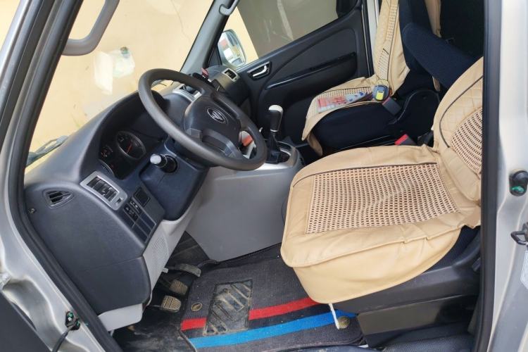 Used Foton Scenic G5 2021 2.0L Gasoline Commercial Version 6-Seater Multi-Purpose Passenger Vehicle 1TZS Left Front Seat
