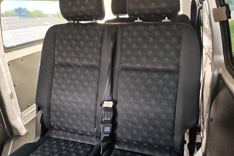 Used Foton Scenic G5 2021 2.0L Gasoline Commercial Version 6-Seater Multi-Purpose Passenger Vehicle 1TZS Left Rear Seat