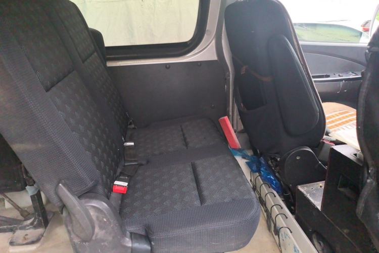 Used Foton Scenic G5 2021 2.0T Diesel Commercial Version 6-Seater Multi-Purpose Passenger Vehicle 4F20TC3 Left Rear Seat