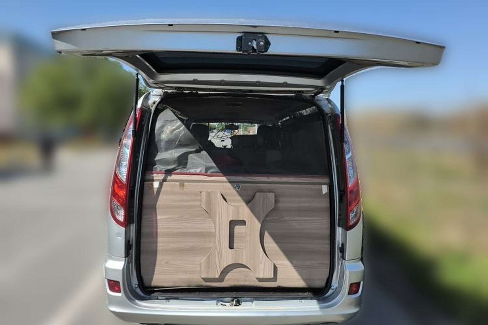 Used Foton Scenic G5 2021 2.0L Gasoline Commercial Version 6-Seater Multi-Purpose Passenger Vehicle 1TZS Trunk