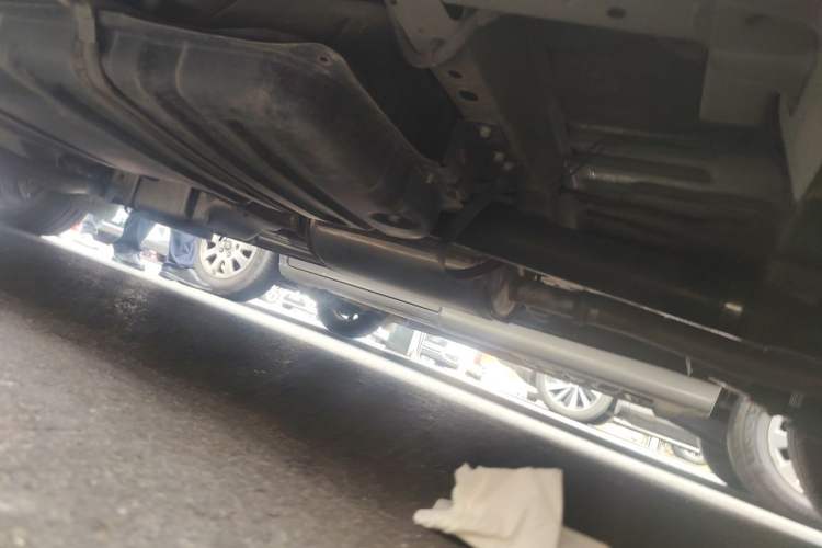 Used Foton Scenic G5 2022 2.0T Diesel Business & Travel Van 7/9 Seats 4F20TC3 Chassis Rear Left