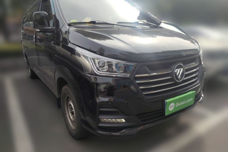 Used Foton Scenic G5 2022 2.0T Diesel Business & Travel Van 7/9 Seats 4F20TC3 Front Right 45 Deg