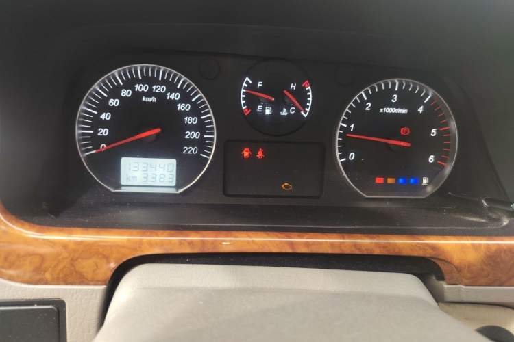 Used Foton Scenic G5 2022 2.0T Diesel Business & Travel Van 7/9 Seats 4F20TC3 Instrument Cluster