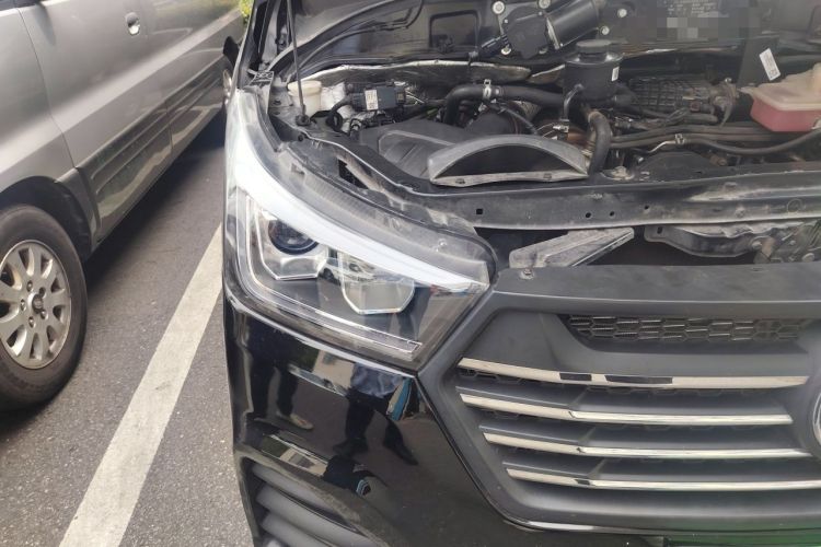 Used Foton Scenic G5 2022 2.0T Diesel Business & Travel Van 7/9 Seats 4F20TC3 Right Front Headlight